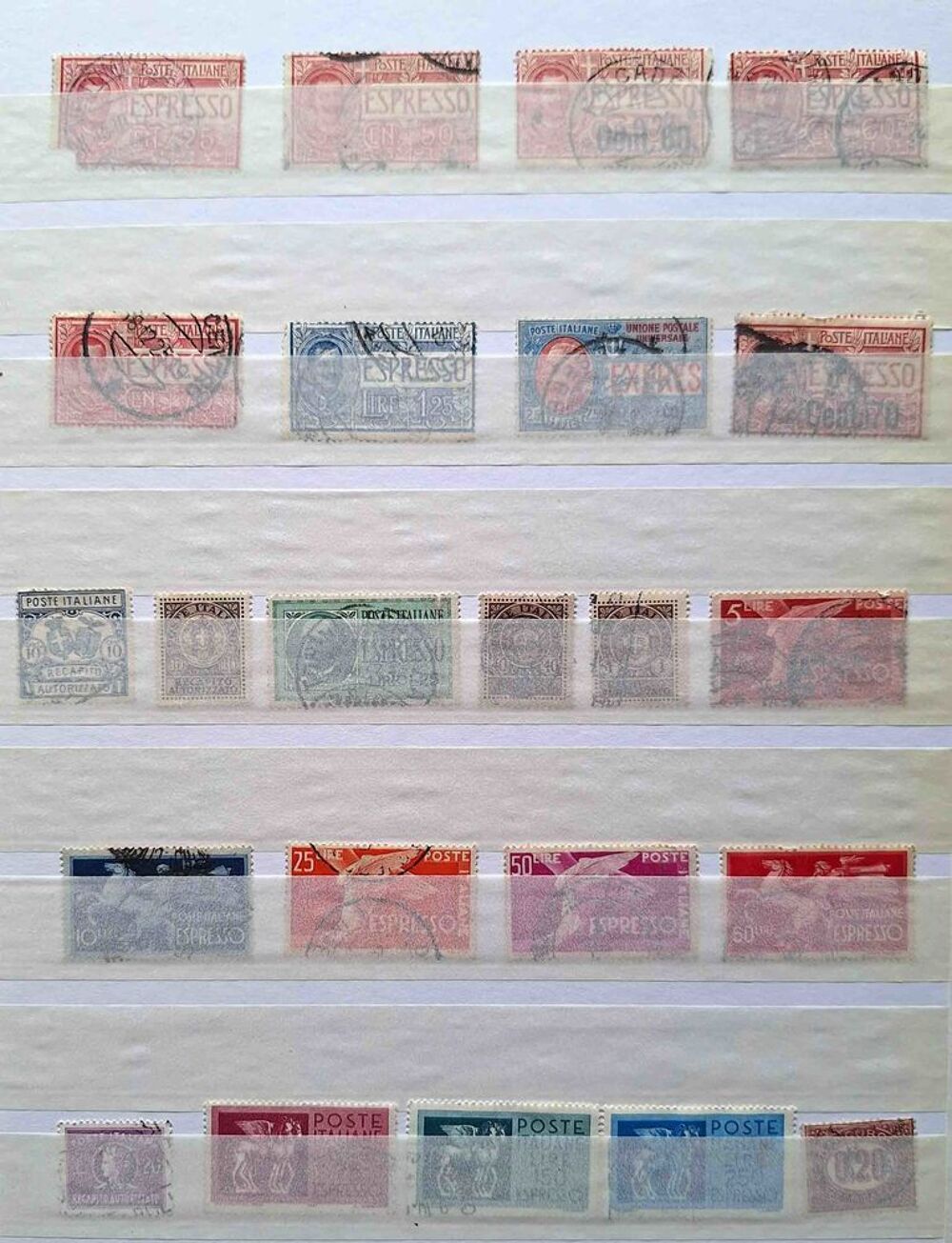S&eacute;rie de timbres de collection d'Italie bis 