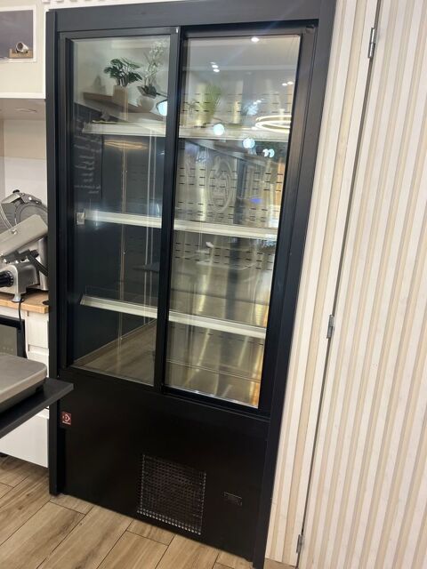 Vitrine r�frig�r�e murale 1200 Dammartin-en-Go�le (77)