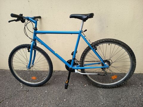 vtt 26 pouces bleu  65 Marignane (13)