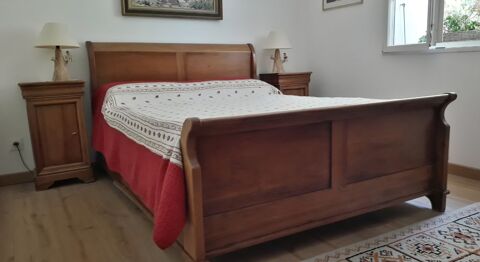 Lit 140x190 noyer massif 200 Bouc-Bel-Air (13)