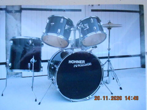 BELLE BATTERIE HOHNER 300 Bg-la-Ville (01)