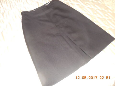 jupe noire 5 Sète (34)