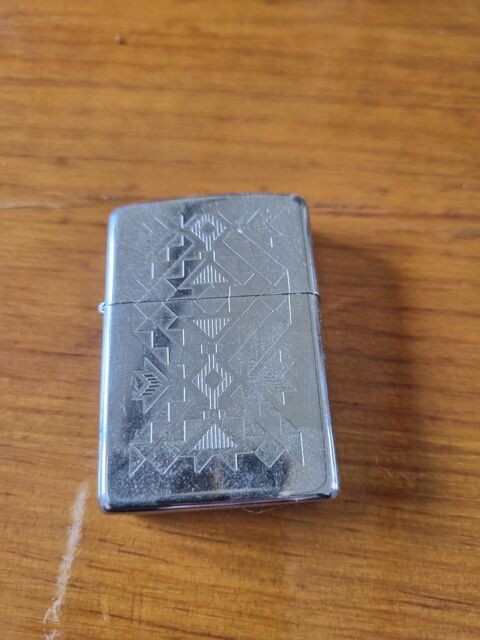 Zippo 25 Saint-Quentin-la-Motte-Croix-au-Bailly (80)