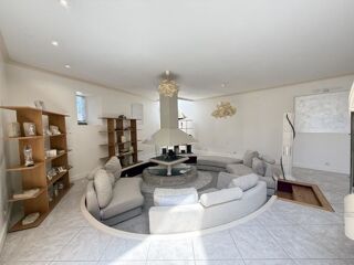  Maison  vendre 11 pices 210 m