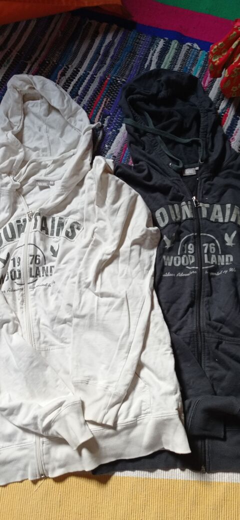 lot de 2 blouson 18 Pantin (93)