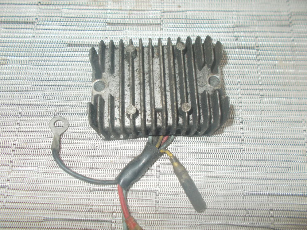 regulateur 12 volt de kubota faire prix Bricolage
