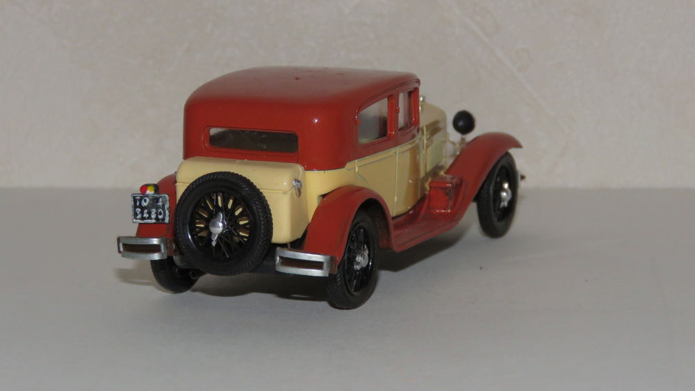Voiture miniature Alfa Romeo 6C 1750 