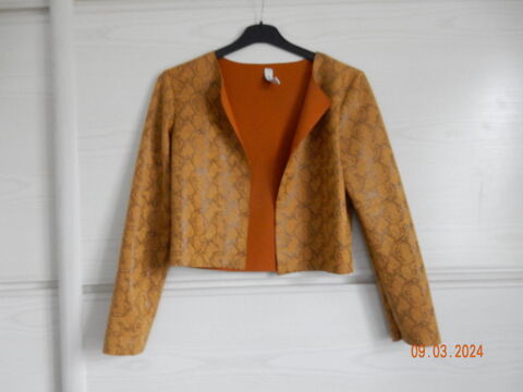 VESTE COURTE 15 Saint-Doulchard (18)