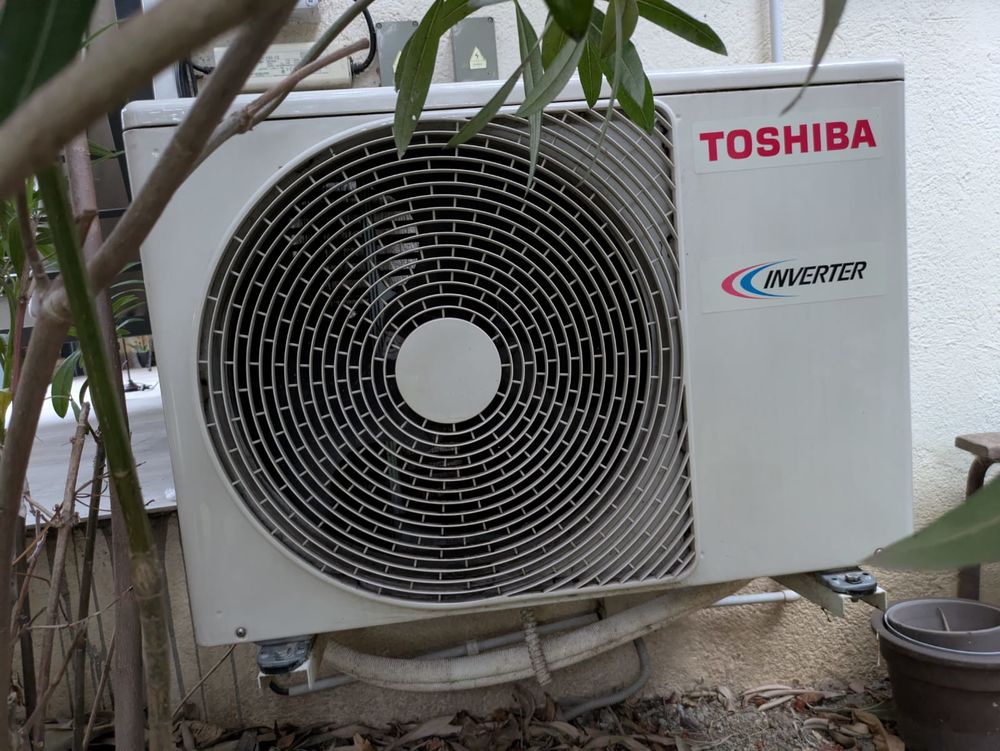 Climatiseur/Chauffage mural Toshiba et unit&eacute; ext&eacute;rieure Electrom�nager