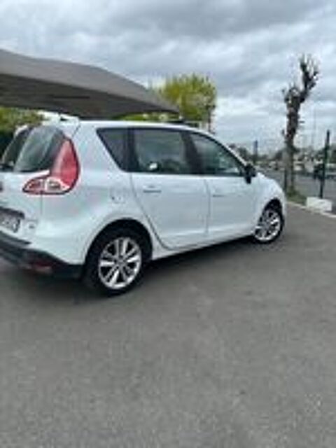 Sc&eacute;nic M&eacute;gane 1.6e Egeus GPL 2006 occasion 93700 Drancy