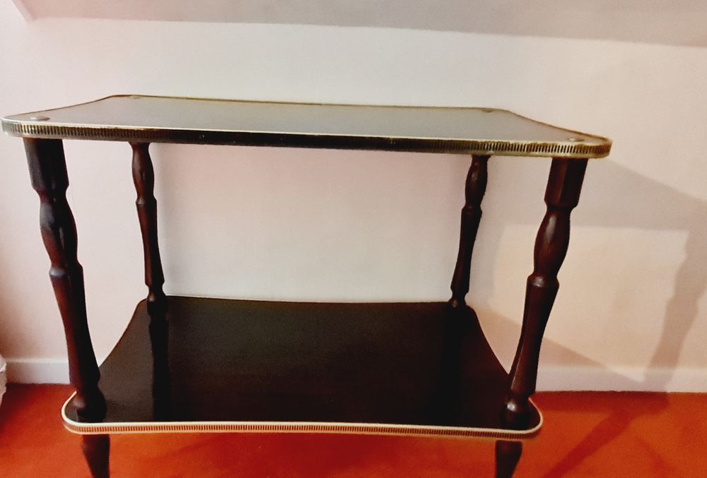 DESSERTE, TABLE ROULANTE D'APPOINT A DEUX PLATEAUX Meubles
