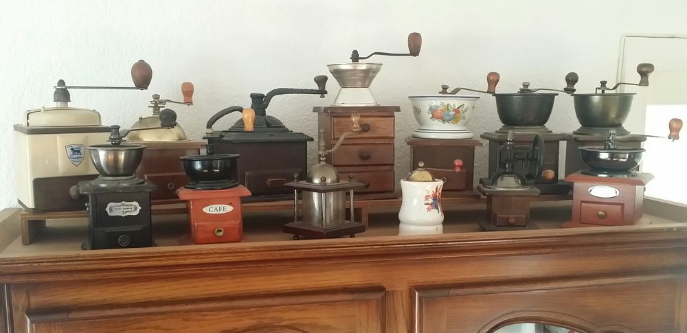 MOULINS A CAFE ANCIENS 