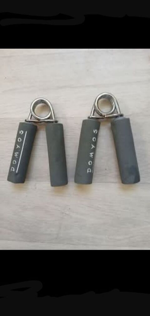 2 poign�es musculation domyos  2 La Rochelle (17)