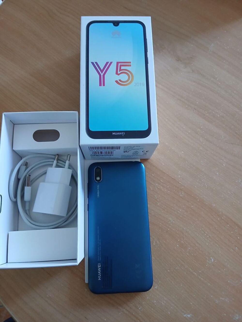 T&eacute;l&eacute;phone Huawei Y5 Téléphones et tablettes