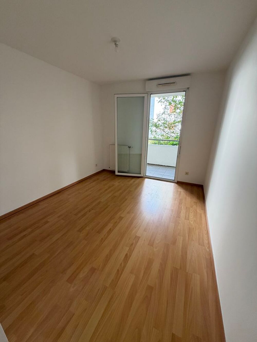 Vente Appartement Agréable T4 avec Terrasse et Garage Clermont-ferrand