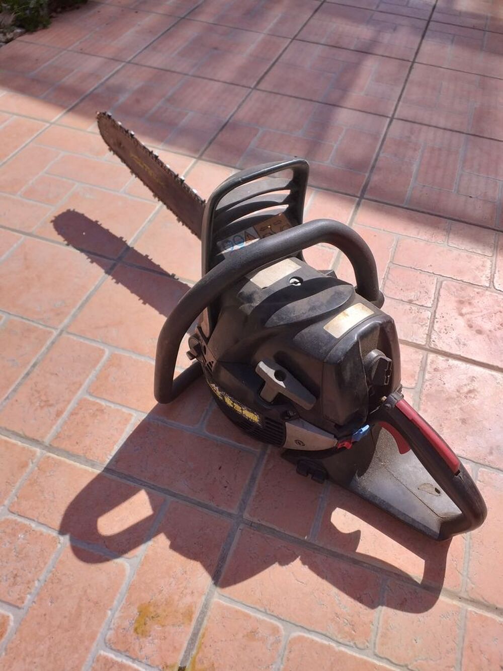 TRONCONNEUSE THERMIQUE Bricolage