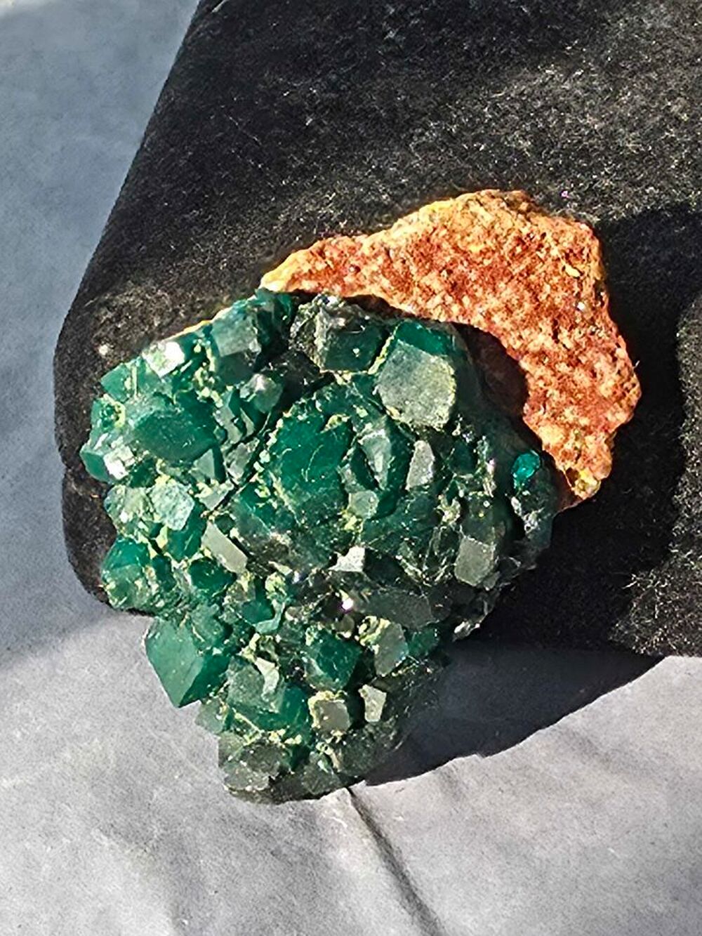 Dioptase Brute Vert Emeraude sur Matrice-Katanga 16g 