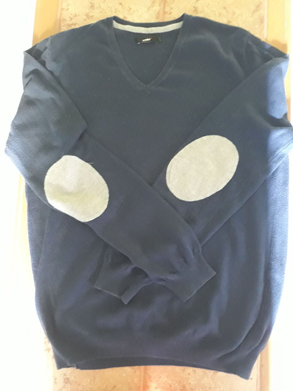 pull bleu fonc&eacute; Vêtements