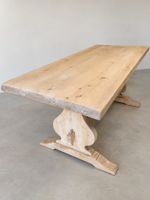 Table de salle à manger en chêne massif 1000 Douai (59)