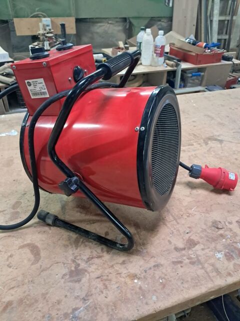 Canon a air chaud 5kw 400v 60 Saint-Seurin-sur-l'Isle (33)