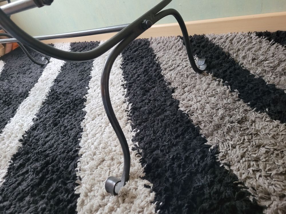 Table basse en fer forg&eacute; et plateau en verre en Bon &eacute;tat Meubles