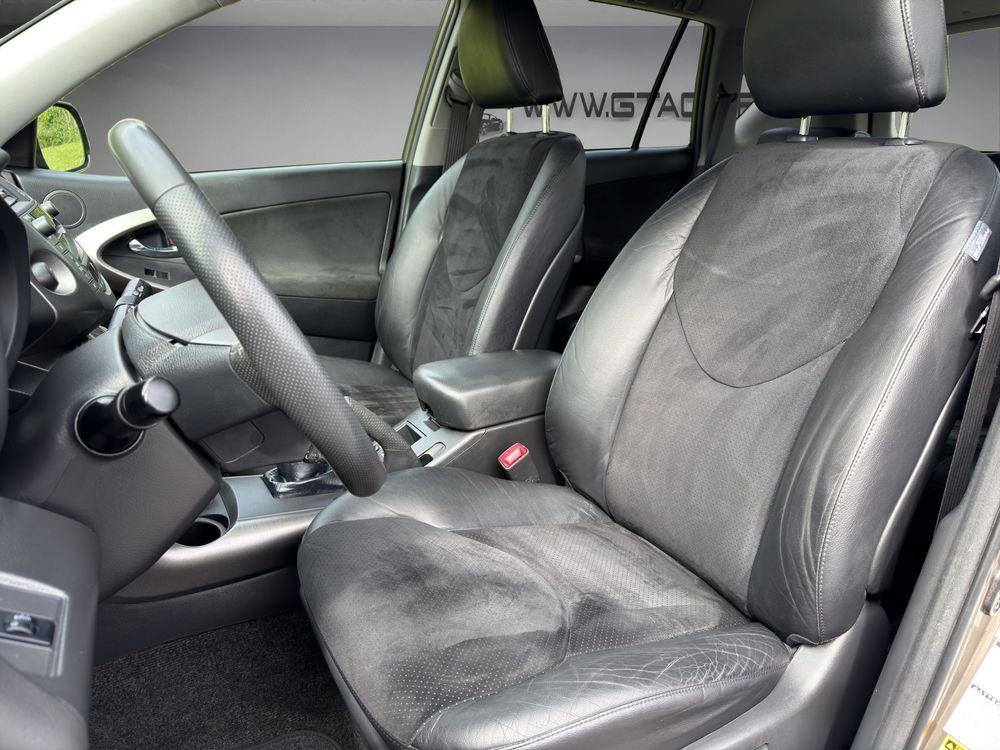 RAV 4 RAV4 150 D-4D 4WD Lounge 2010 occasion 93390 Clichy-sous-Bois