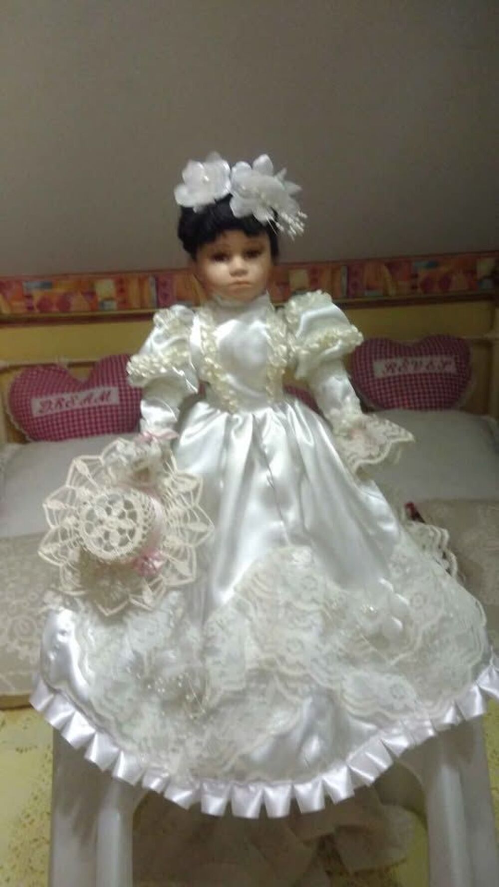 COLLECTION DE POUPEES DE PORCELAINE 
