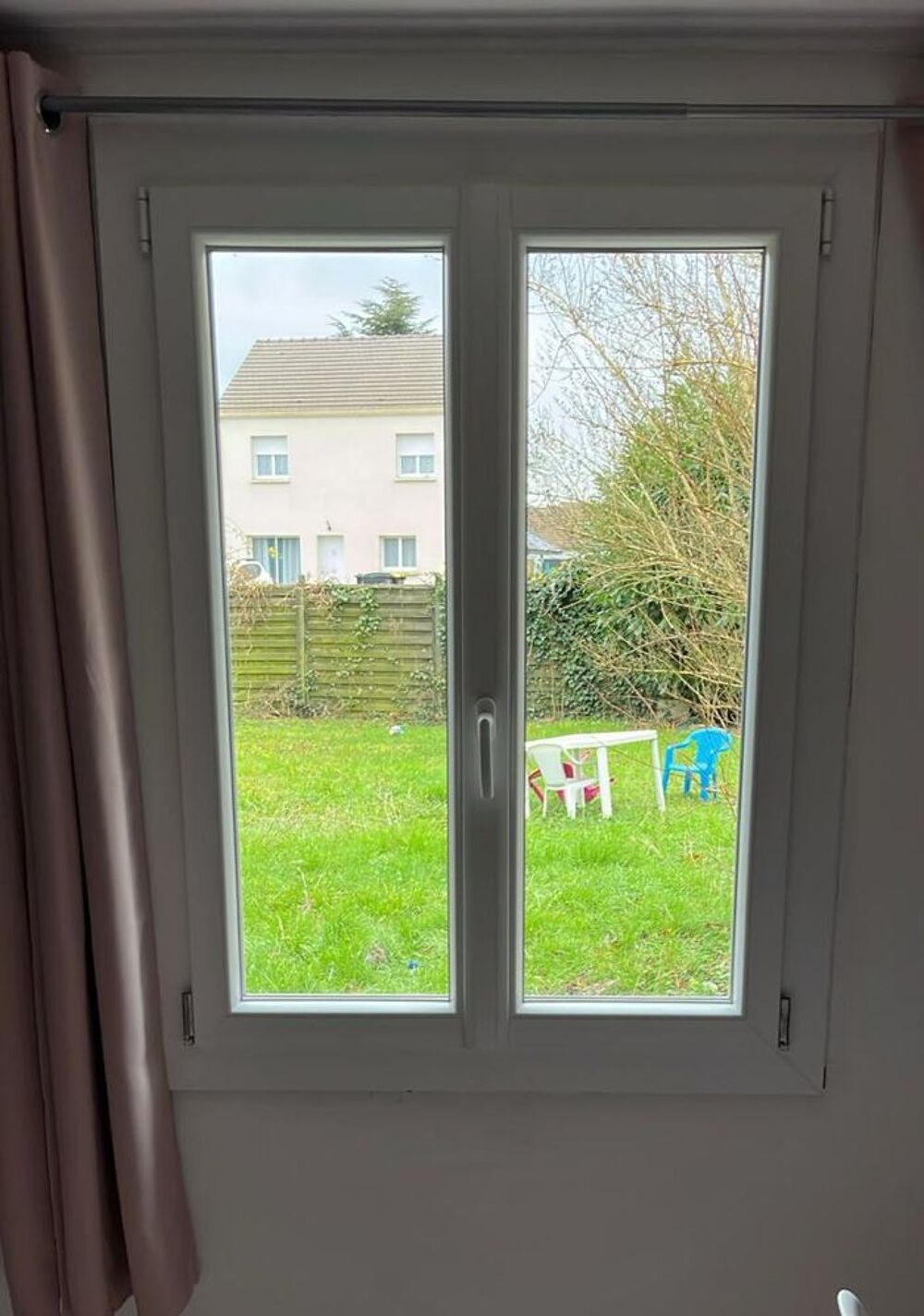 Lot porte d'entr&eacute;e ALU et fen&ecirc;tres PVC Bricolage