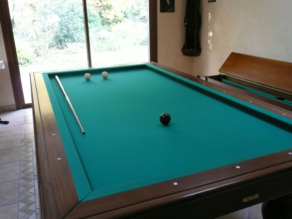 BILLARD MIXTE (FRANCAIS/AMERICAIN) 240X133X0,76 
Meubles