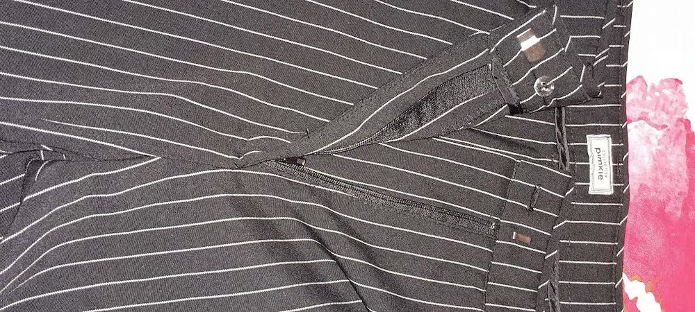 Pantalon Carotte &agrave; rayures tennis - Taille 36 (S) 
Vêtements