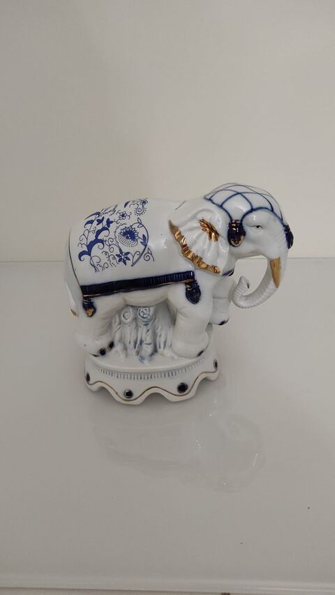 Figurine lphant en porcelaine 10 Pantin (93)