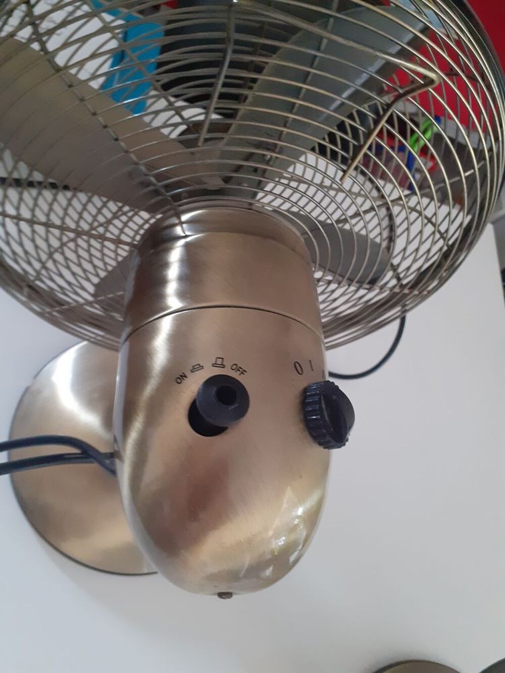 Les 2 ventilateurs fixes ou rotatifs Electroménager