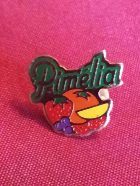 Pin's pim�lia 2 Avermes (03)