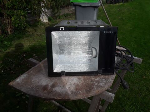 Projecteur ext�rieur 30 Sainghin-en-M�lantois (59)