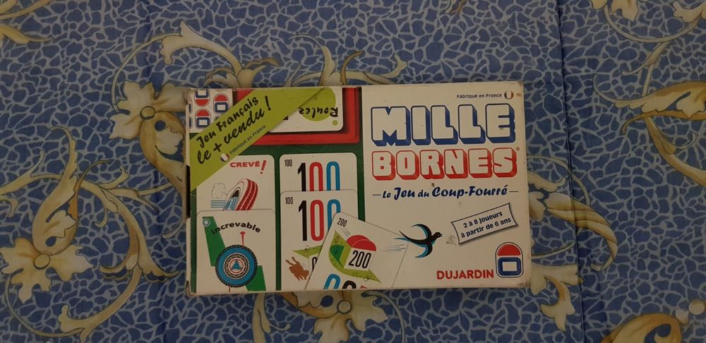 Mille Bornes Le Grand Classique ? Jeu de soci&eacute;t&eacute; Jeux / jouets