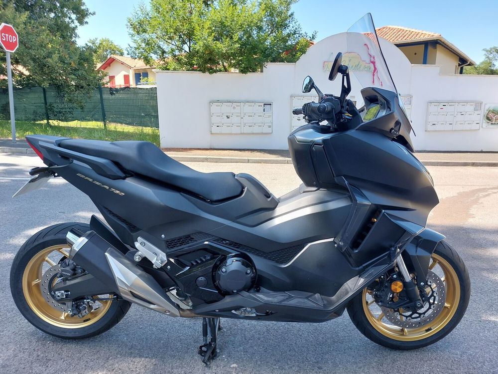HONDA 2023 occasion 64122 Urrugne