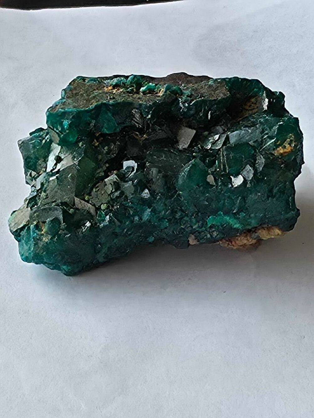 Min&eacute;ral d'exception : Dioptase brute sur sa roche matrice-RDC 