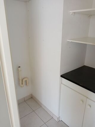  Appartement à louer 4 pièces 80 m²