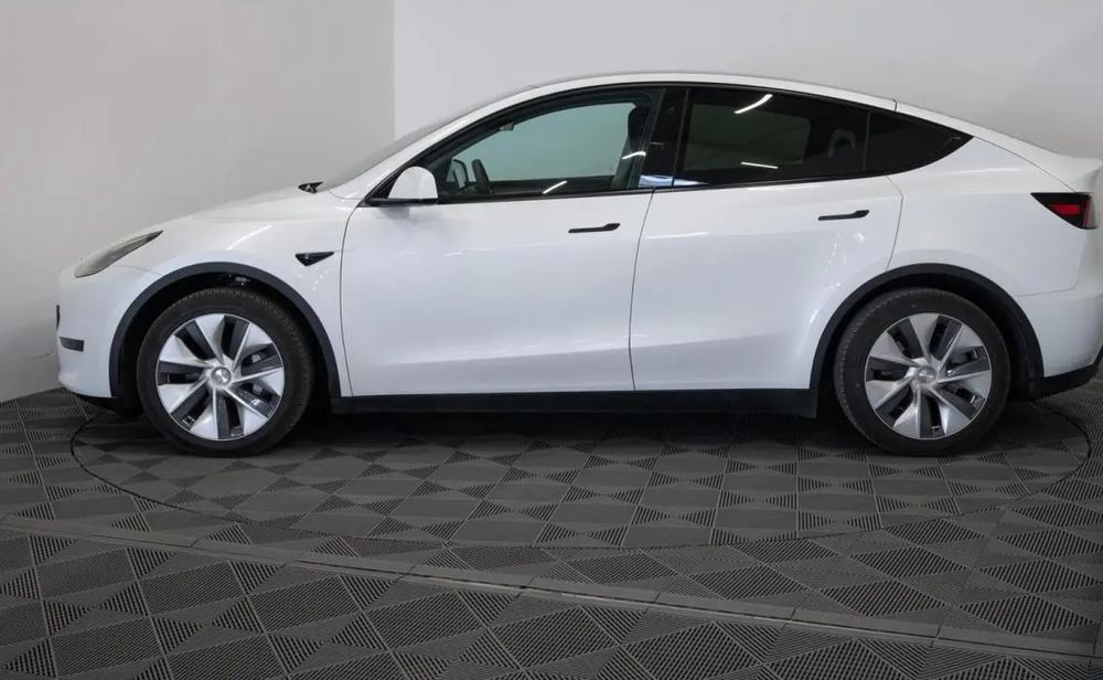 Model Y MODEL Y Performance Dual Motor AWD 2023 occasion 37390 Notre-Dame-d'O&eacute;