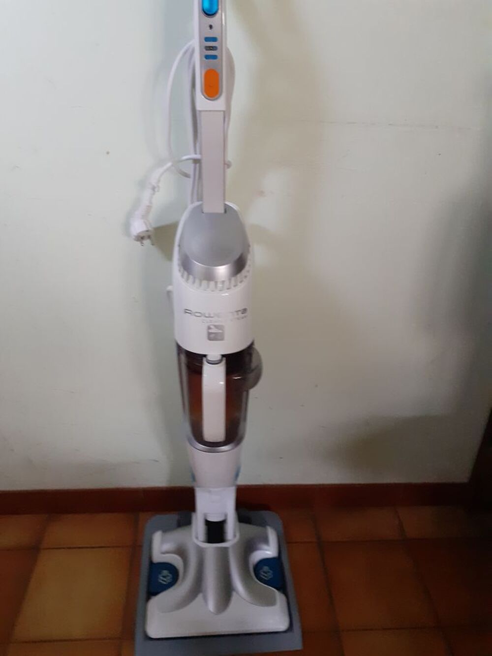 Nettoyeur vapeur aspirateur 2 en 1 Electroménager