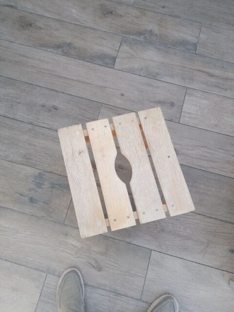 TABOURET BOIS Prades-le-Lez (34)