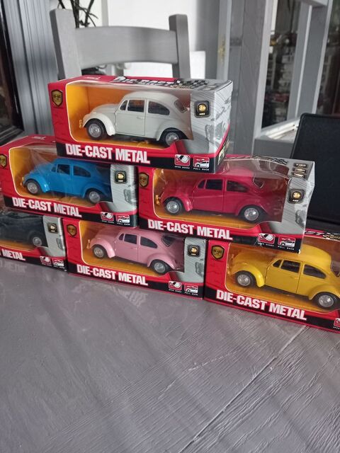 Lots de voitures miniatures coccinelles Aubagne (13)