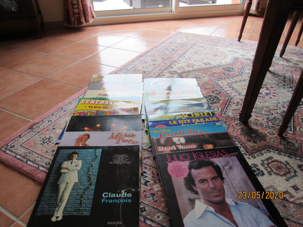  ANCIENS DIQUES VINYLES 33 TOURS ET 45 TOURS CD et vinyles