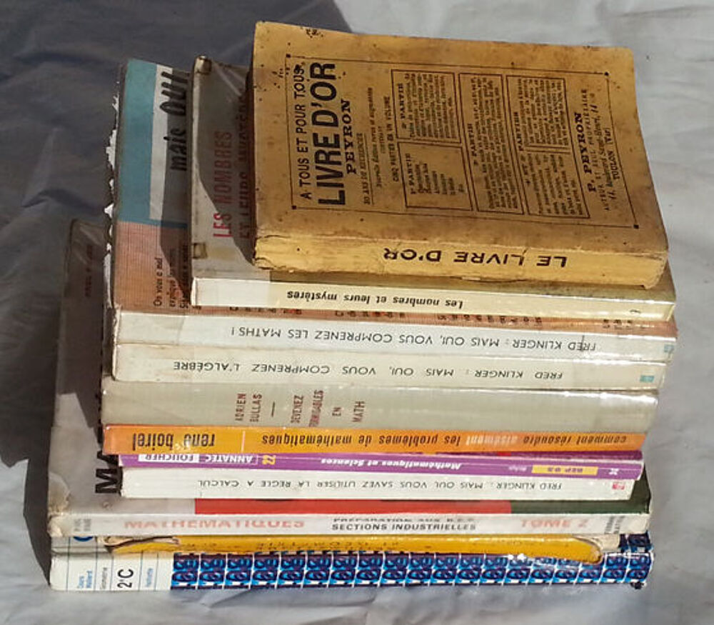 11 livres de Math&eacute;matiques en bon &eacute;tat Livres et BD