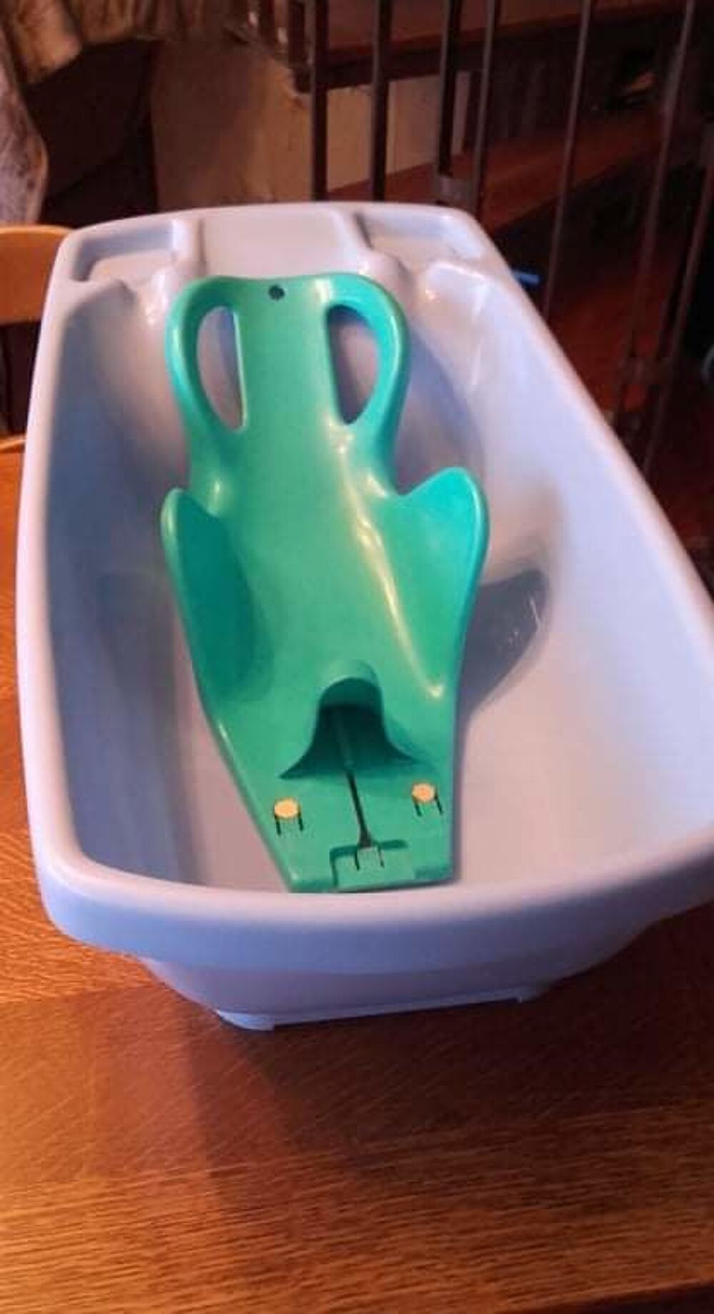 Baignoire b&eacute;b&eacute; Pu�riculture