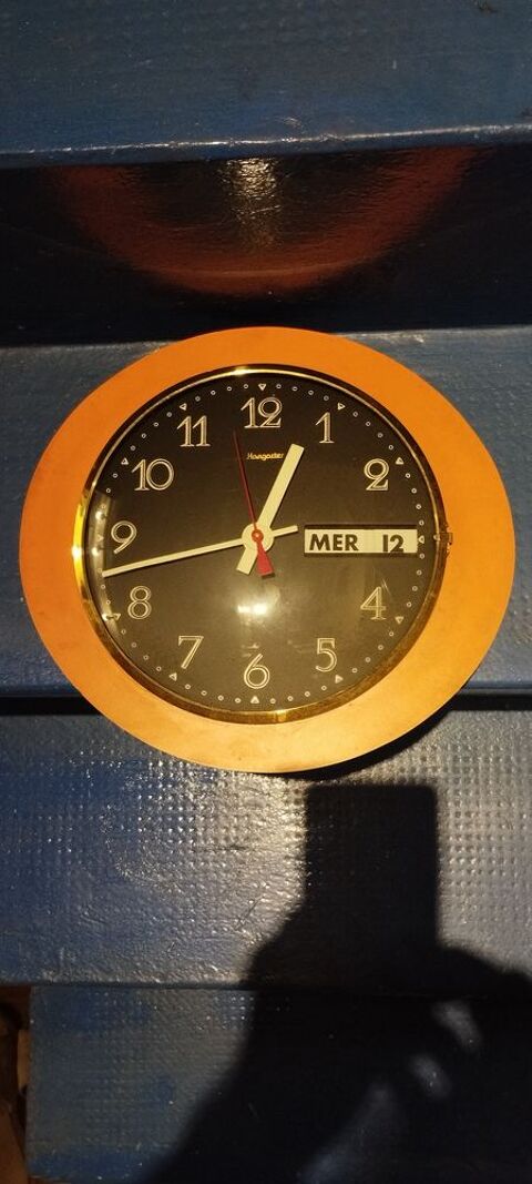 Horloge murale en formica orange Ostwald (67)
