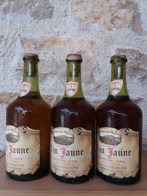 3  bouteilles de vin jaune 1956 750 La Fert� (39)