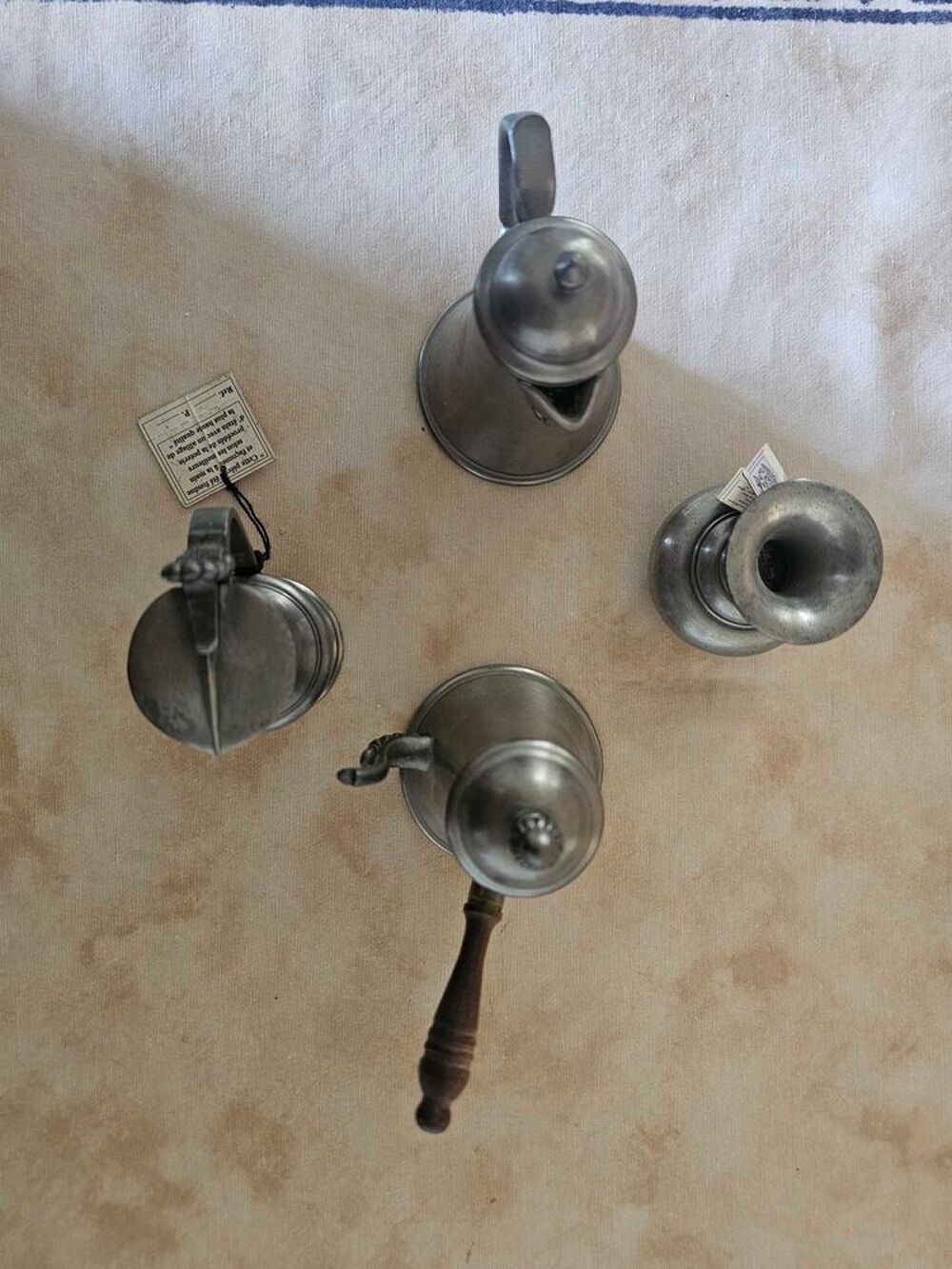 lot de 4 bibelots en &eacute;tain. Décoration