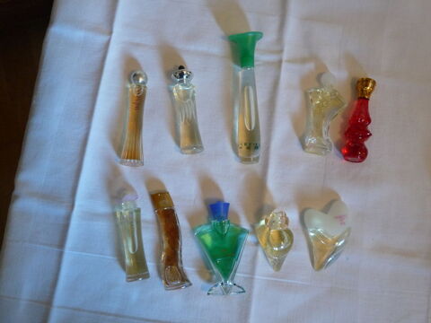 Flacons de parfums miniatures 70 Roppentzwiller (68)