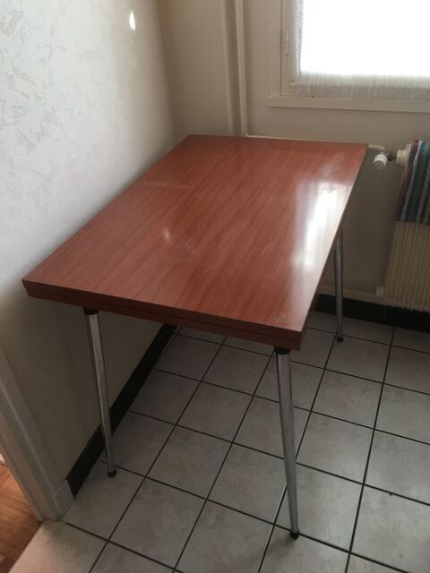 table en formica 25 Saint-Dizier (52)